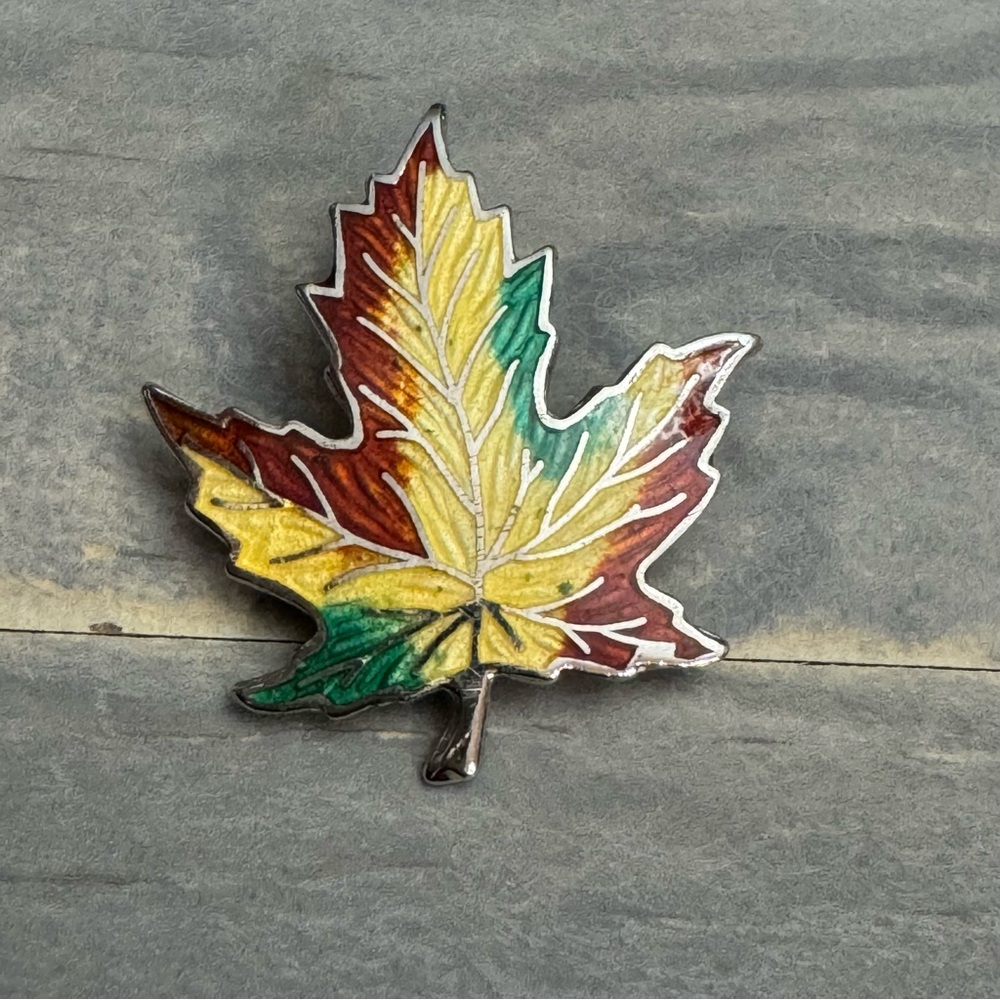 Vintage Sterling Silver Enameled Maple Leaf Brooch Marked BMCo